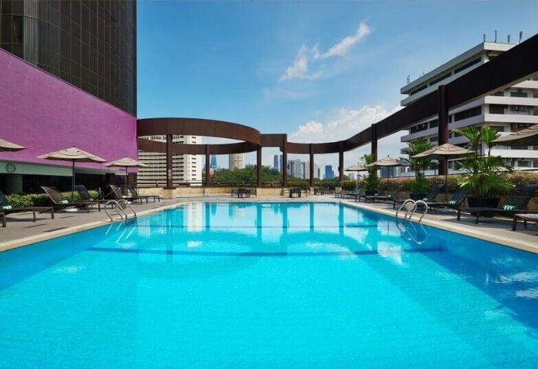 hotel traveltine singapore pool